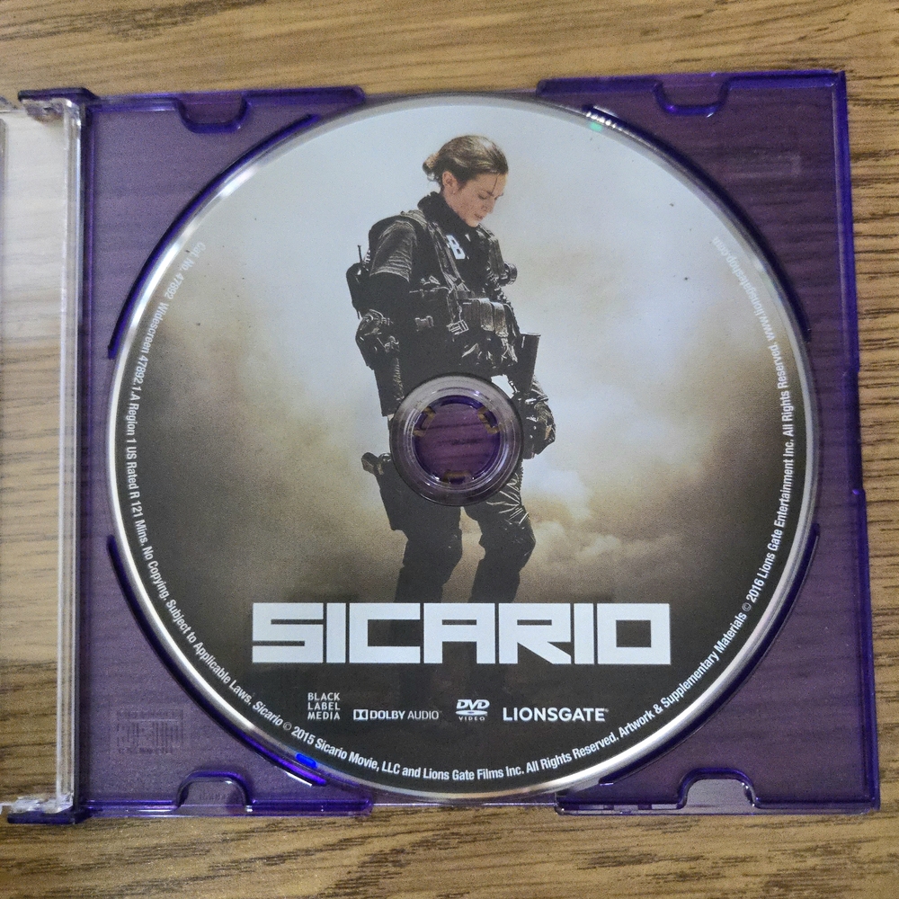 Sicario (2015) DVD Denis Villeneuve slow burn Crime / Action movie